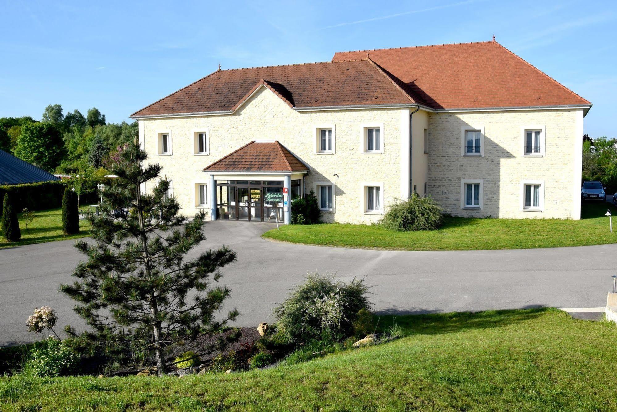 Logis Des Sources Hotel Créney-près-Troyes Exterior foto