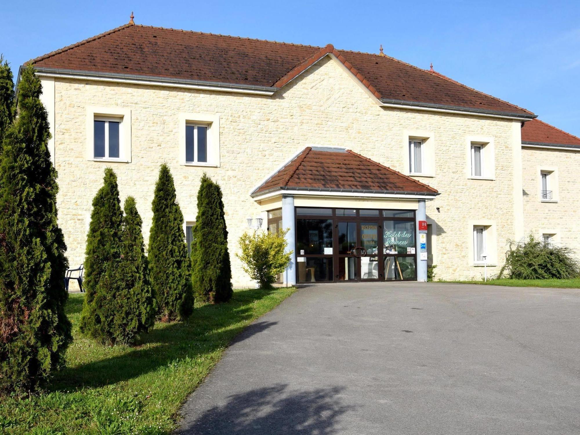 Logis Des Sources Hotel Créney-près-Troyes Exterior foto